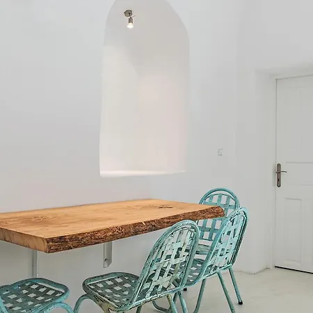 Βίλα Eborio Cycladic Traditional Εμπορειό